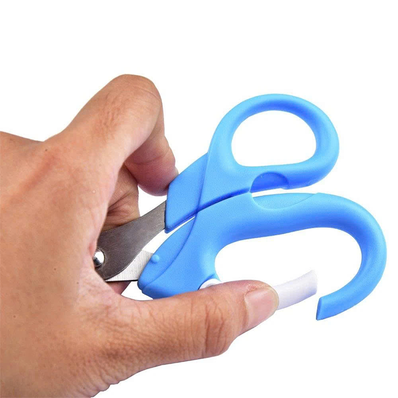 Kéo học sinh TP-SC01 hộp 12