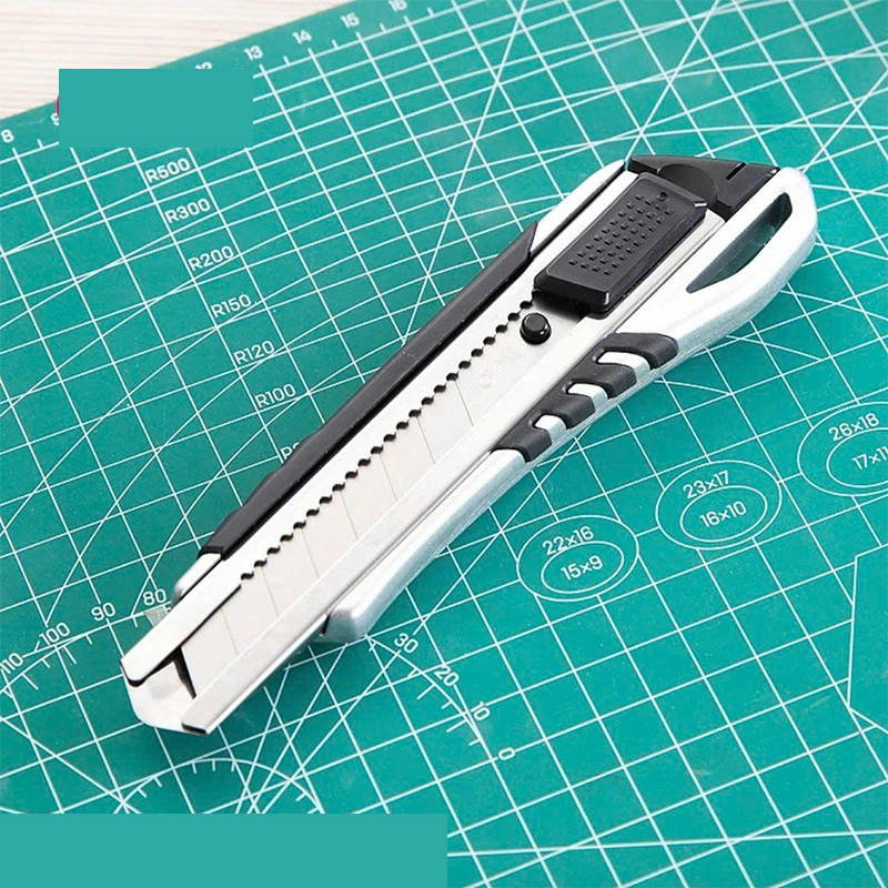 E2057_Dao rọc giấy_Màu lẫn