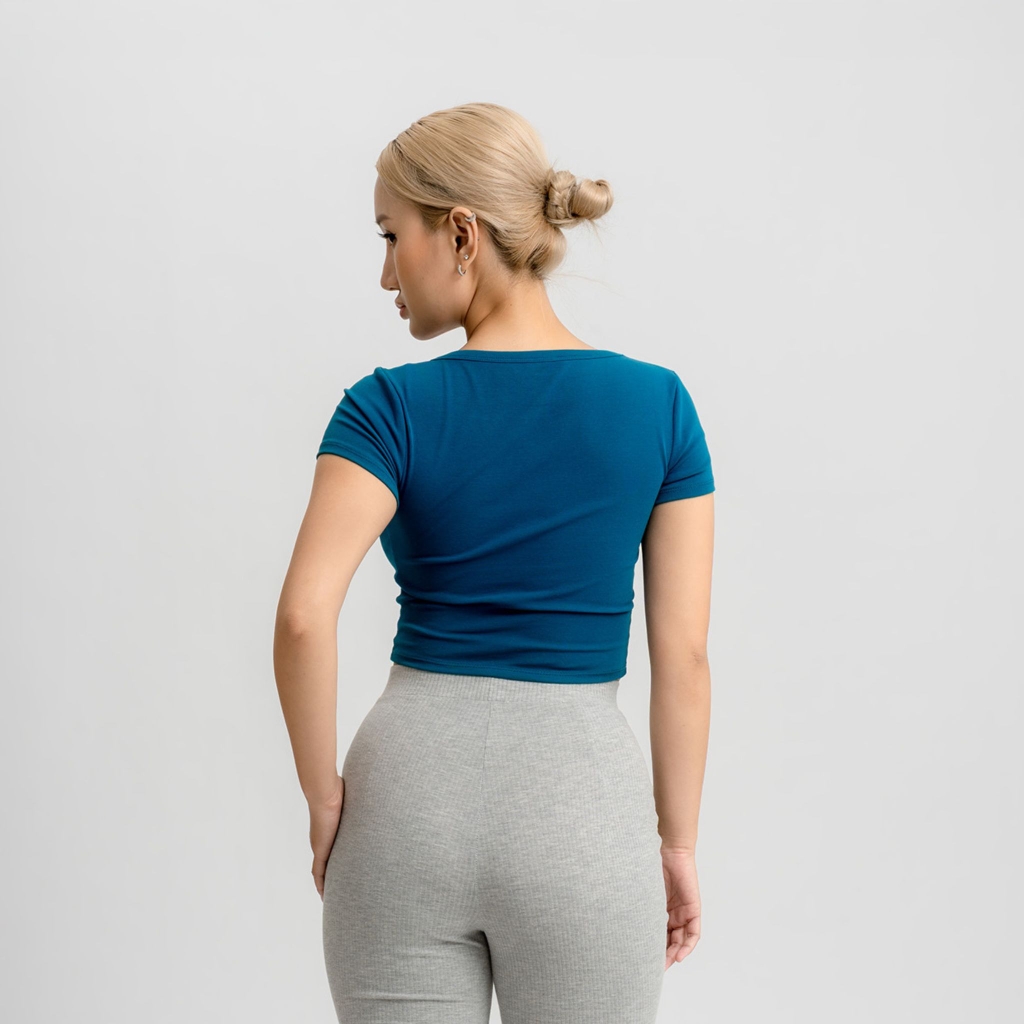 A7 - Áo Croptop Cổ Vuông Croptop Trơn Tay Con