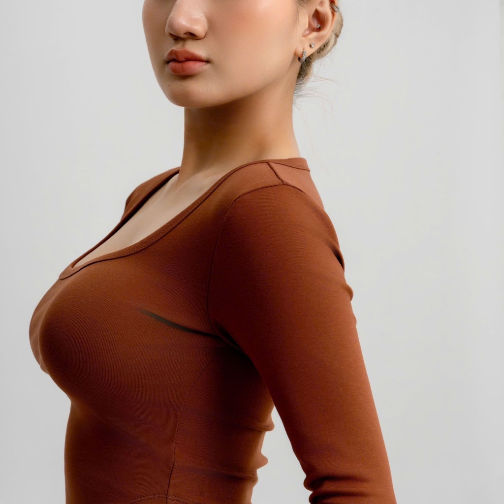 A8 - Áo Thun Croptop Cổ Vuông Vạt Bầu Dài Tay