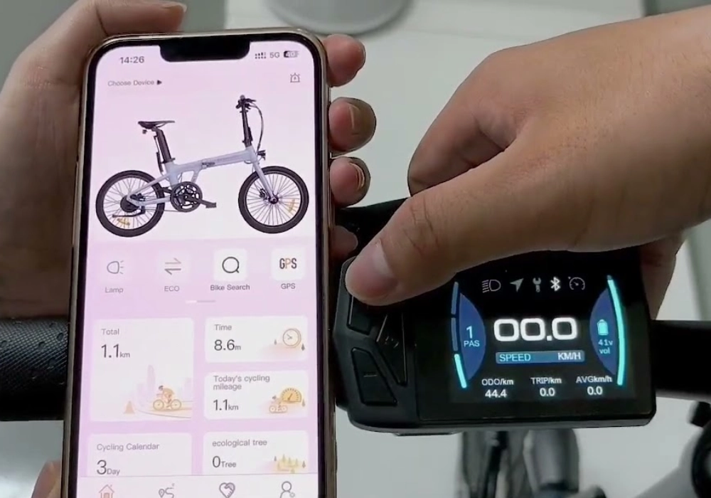 Nhiều tính năng thông minh trên xe ADO
