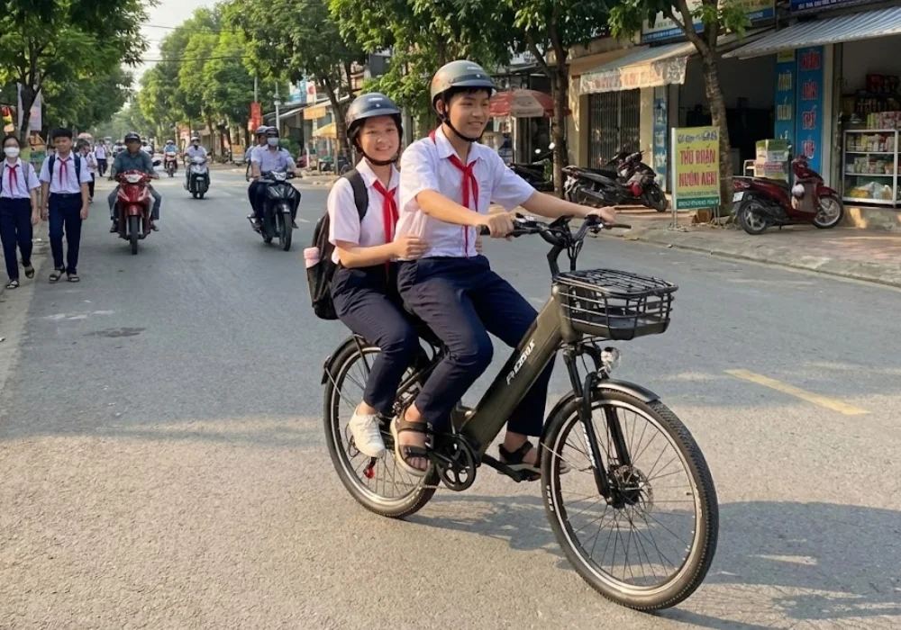 Xe đạp trợ lực điện cho học sinh