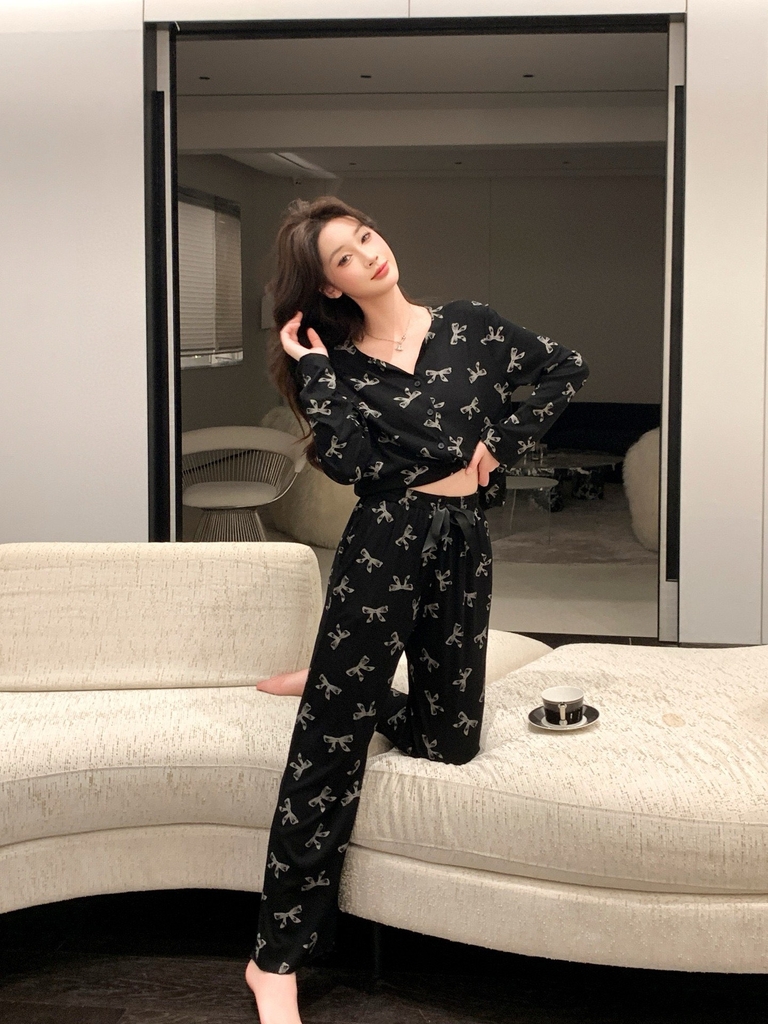 TD nơ Đỏ Đen