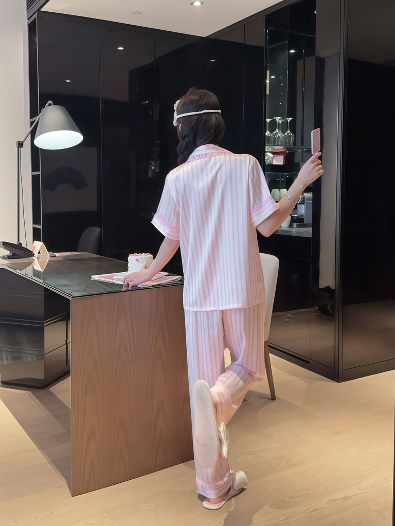 Tnqd sọc Hồng