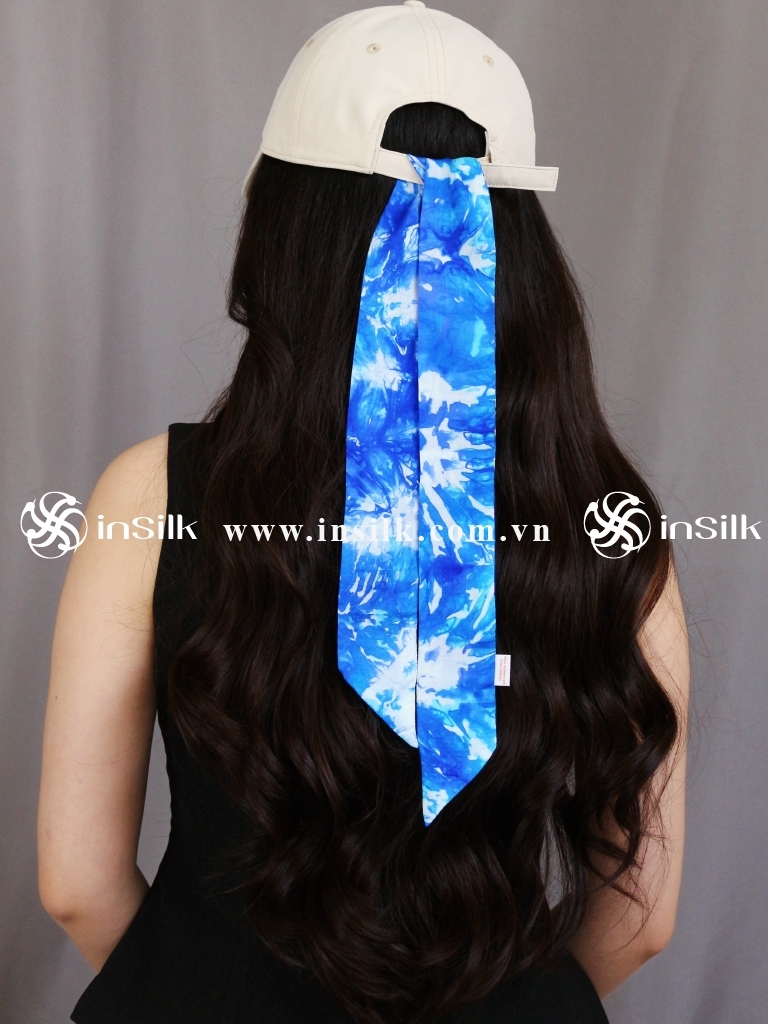 Khăn lụa tơ tằm | khăn Twilly | InSilk - Lam Vân (xanh dương, trắng)
