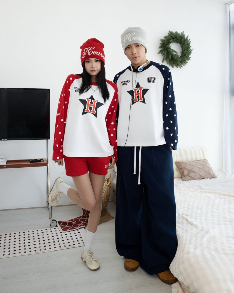 [NEW ARRIVAL] Áo Thun Tay Dài Heaven Sent Star Raglan Long Sleeve Boxy Tee - HS_TS009