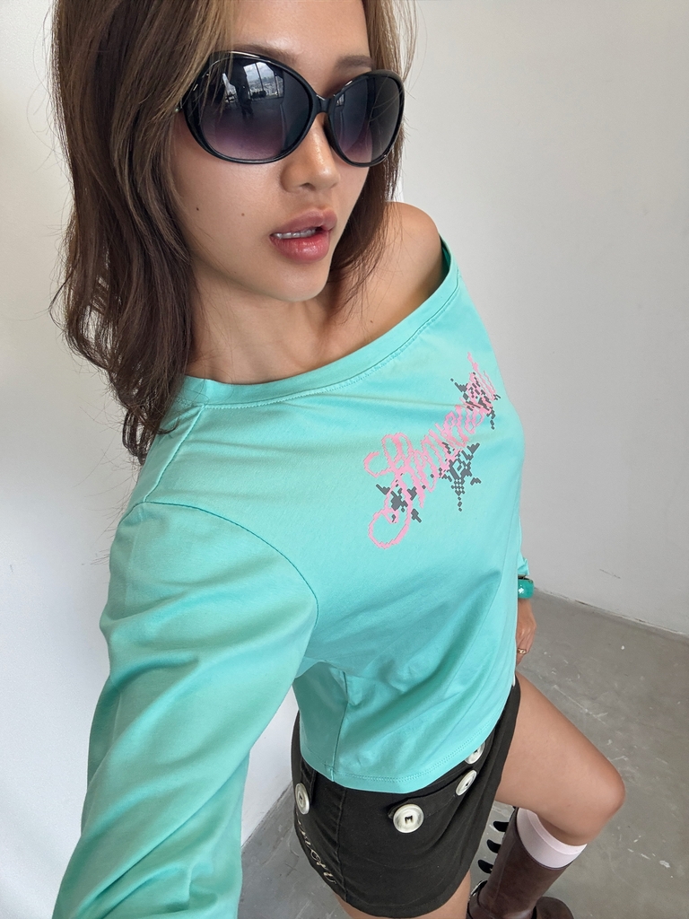 Áo Thun Trễ Vai Tay Dài Heaven Sent Form Ôm - HS_TS022