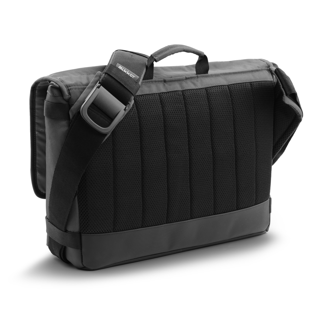 Cặp Laptop 15.6 inch MIKKOR The Felix Messenger Laptop Bag