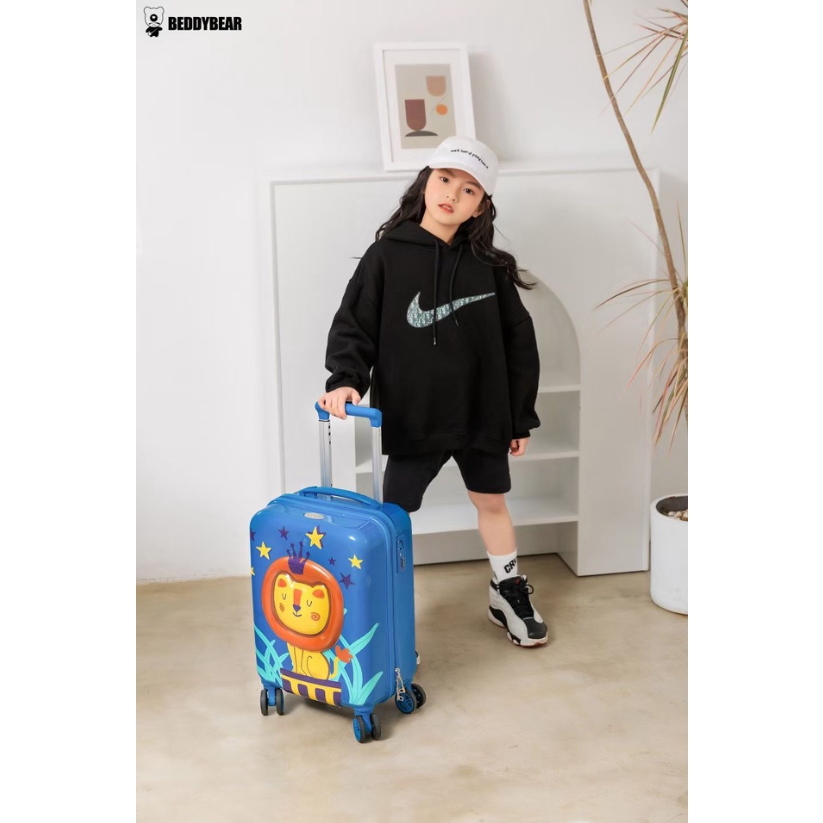 Vali Kéo Nhựa Trẻ Em MCN (BEDDYBEAR) In Hình Dập Nổi 3D Sư Tử Size Xách Tay 17 inch