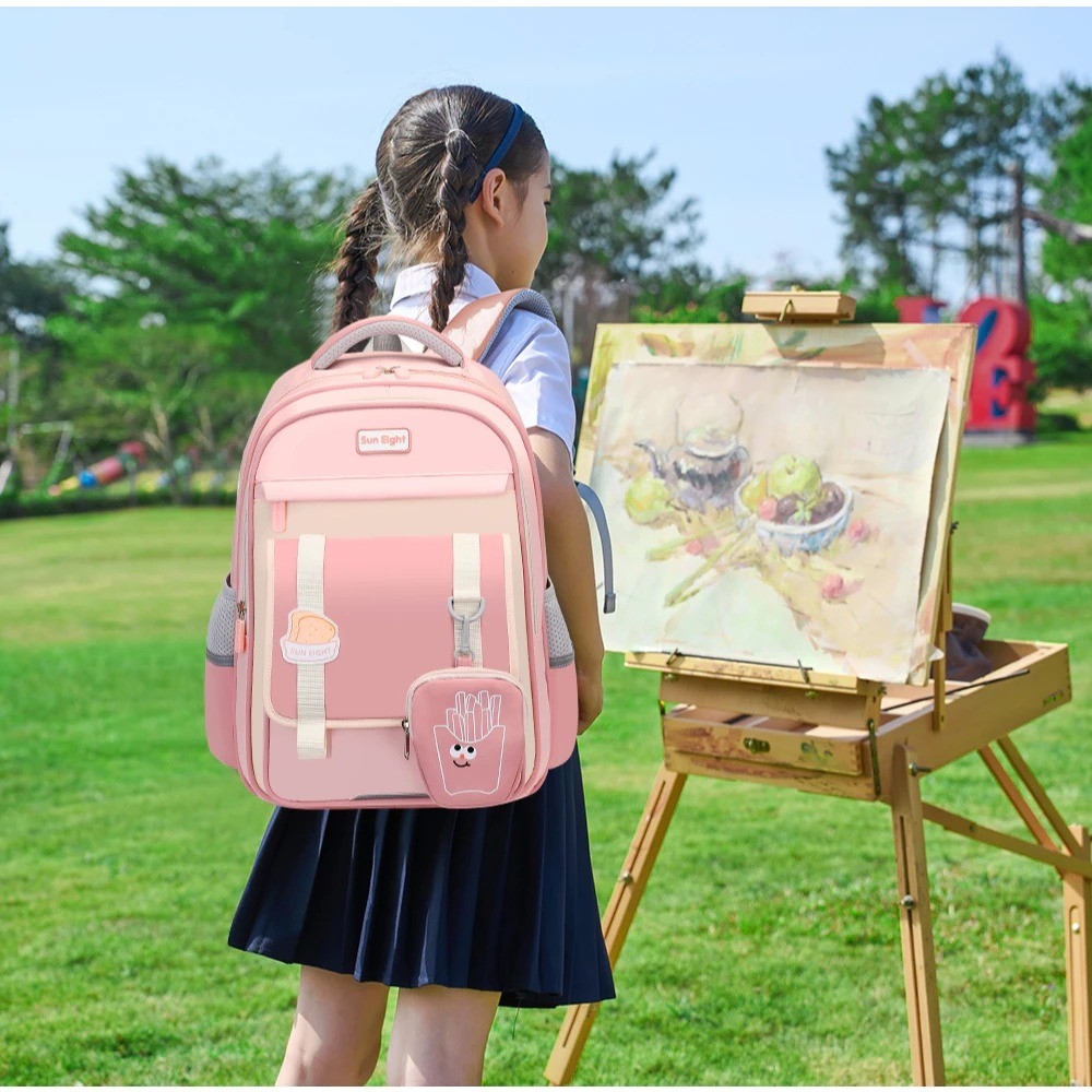 Balo chống gù SUN EIGHT S-22280 cho bé trai bé gái học sinh tiểu học, cấp 2 - Bảo vệ cột sống, hiện đại