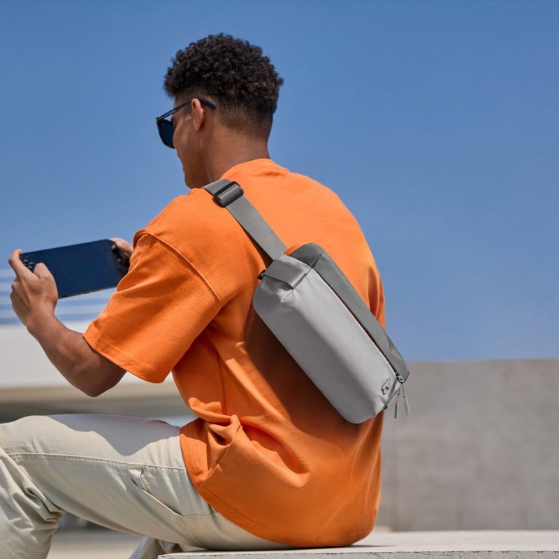 Túi Đeo Chéo TOMTOC Lightweight Codura Sling Bag T21S1G1 Gray