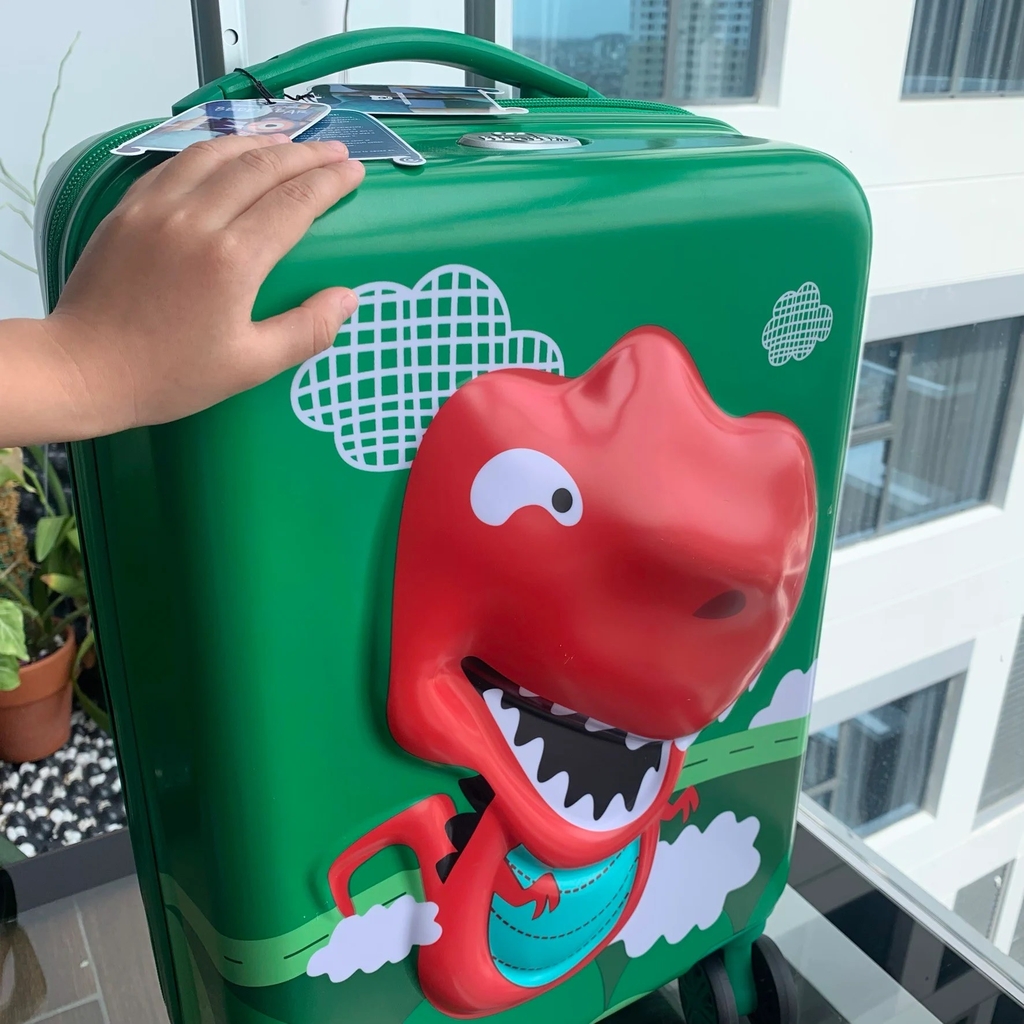 Vali Kéo Nhựa Trẻ Em MCN (BEDDYBEAR) In Hình Dập Nổi 3D Khủng Long Size Xách Tay 17 inch