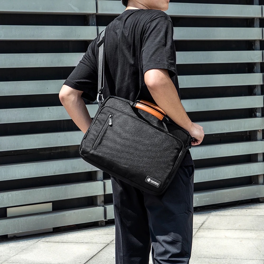 Túi Xách Laptop / Đeo Vai Chống Sốc TOMTOC Briefcase Premium For 13 14 MacBook/Pro/Surface/Ultrabook A43