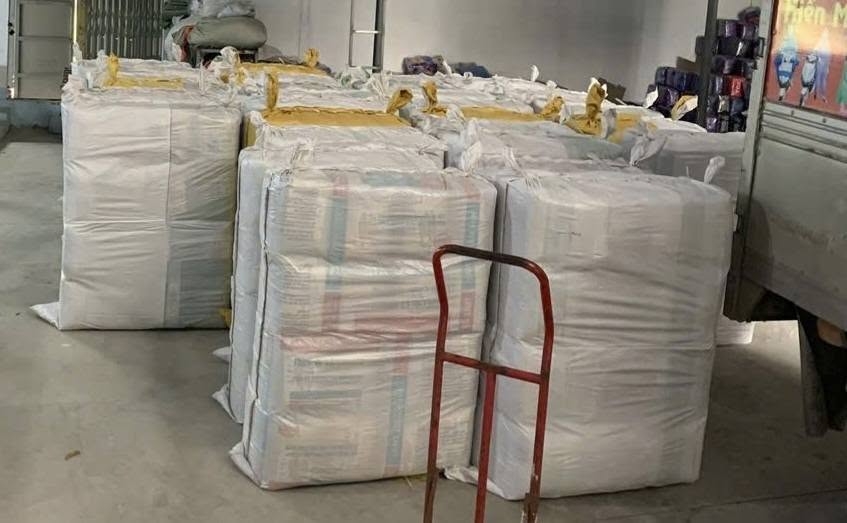 Áo mưa áo choàng dùng 1 lần