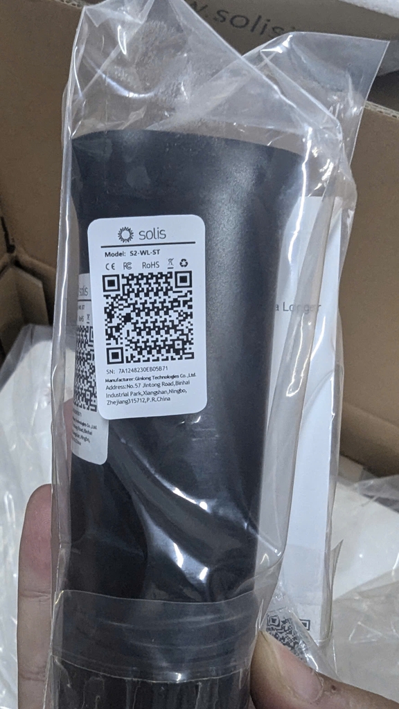Biến tần Inverter dùng trong hệ thống điện mặt trời, công suất 15KW, 3 pha, hiệu Solis, (Áp cao, màn hình LCD) Model: S6-EH3P15K-H