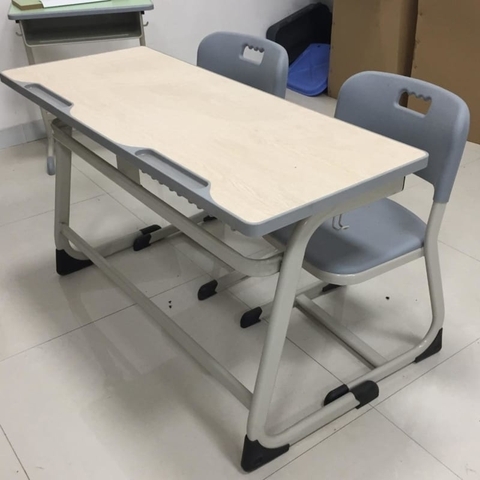 Bàn ghế chống gù chống cận cao cấp cho trung tâm dạy thêm