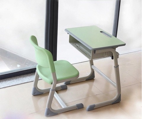 Bàn ghế học sinh đạt chuẩn cho trường học