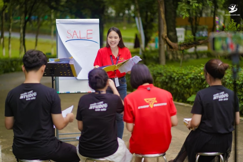 Bảng flipchart hỗ trợ buổi đào tạo thành công