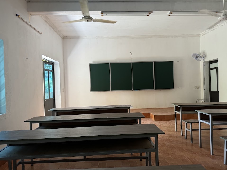 Hoàn thiện hệ bảng trượt tại THPT Tân An - Hải Phòng