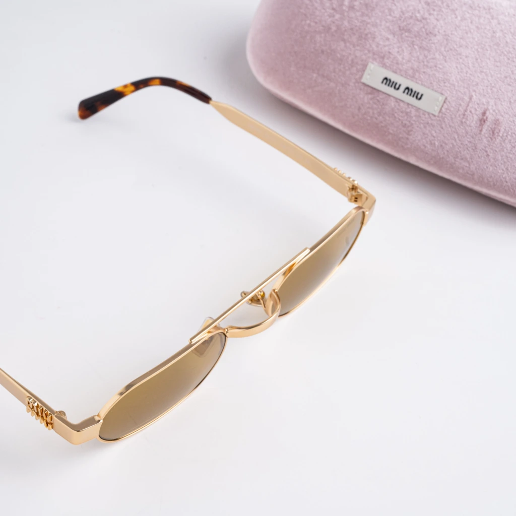 MIU MIU 0MU B52S