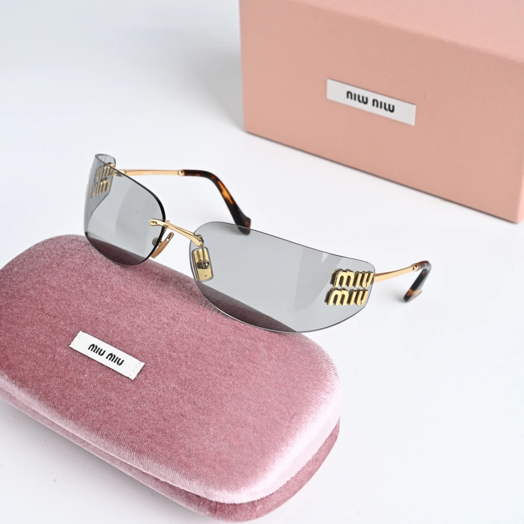 MIU MIU 0MU A51S