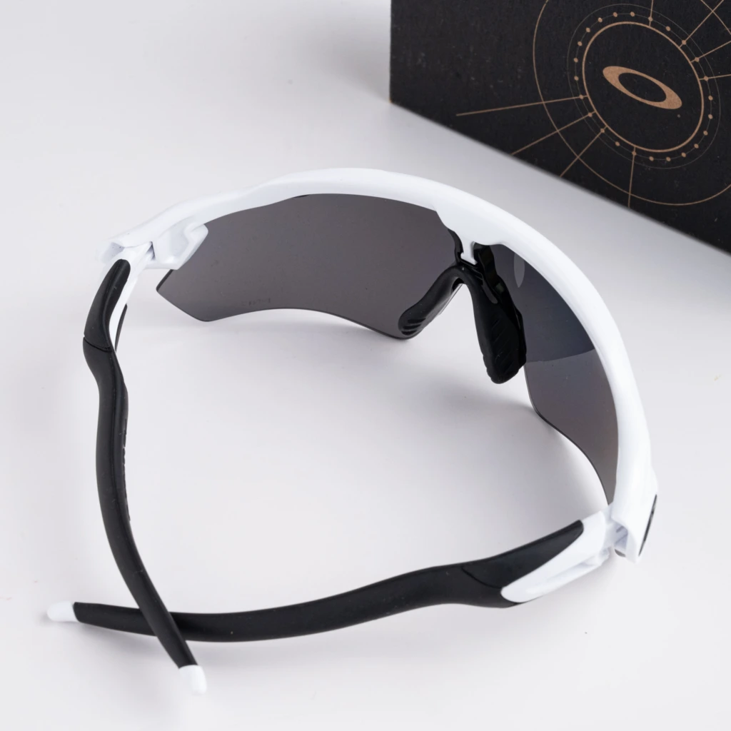 OAKLEY 0OO9208