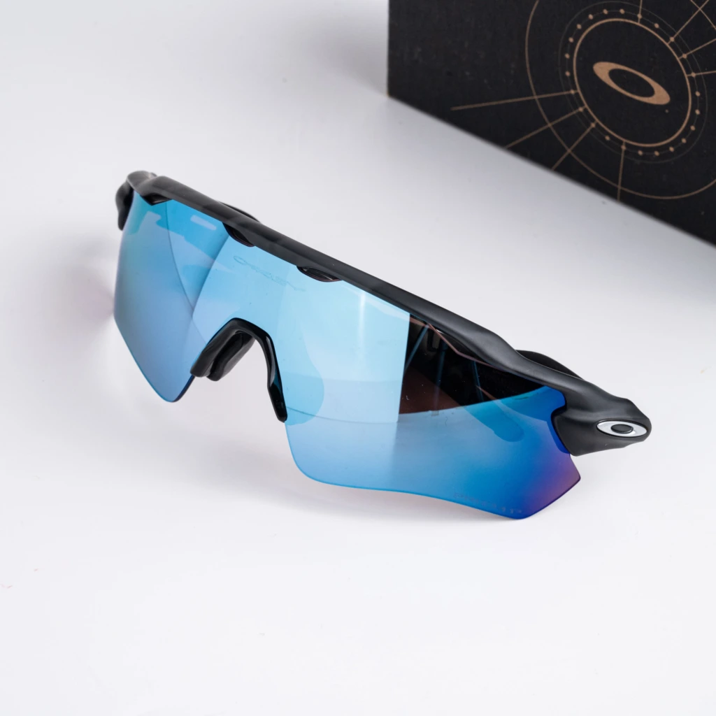 OAKLEY 0OO9208