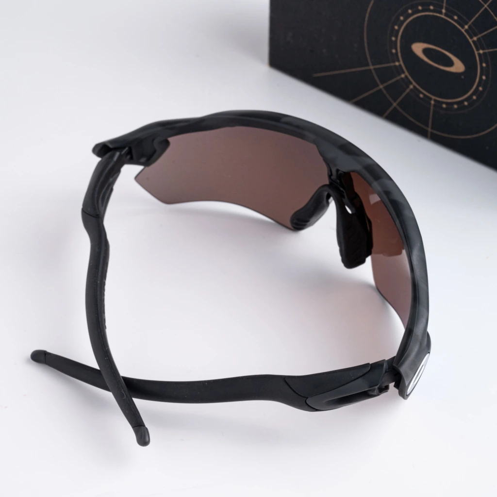 OAKLEY 0OO9208