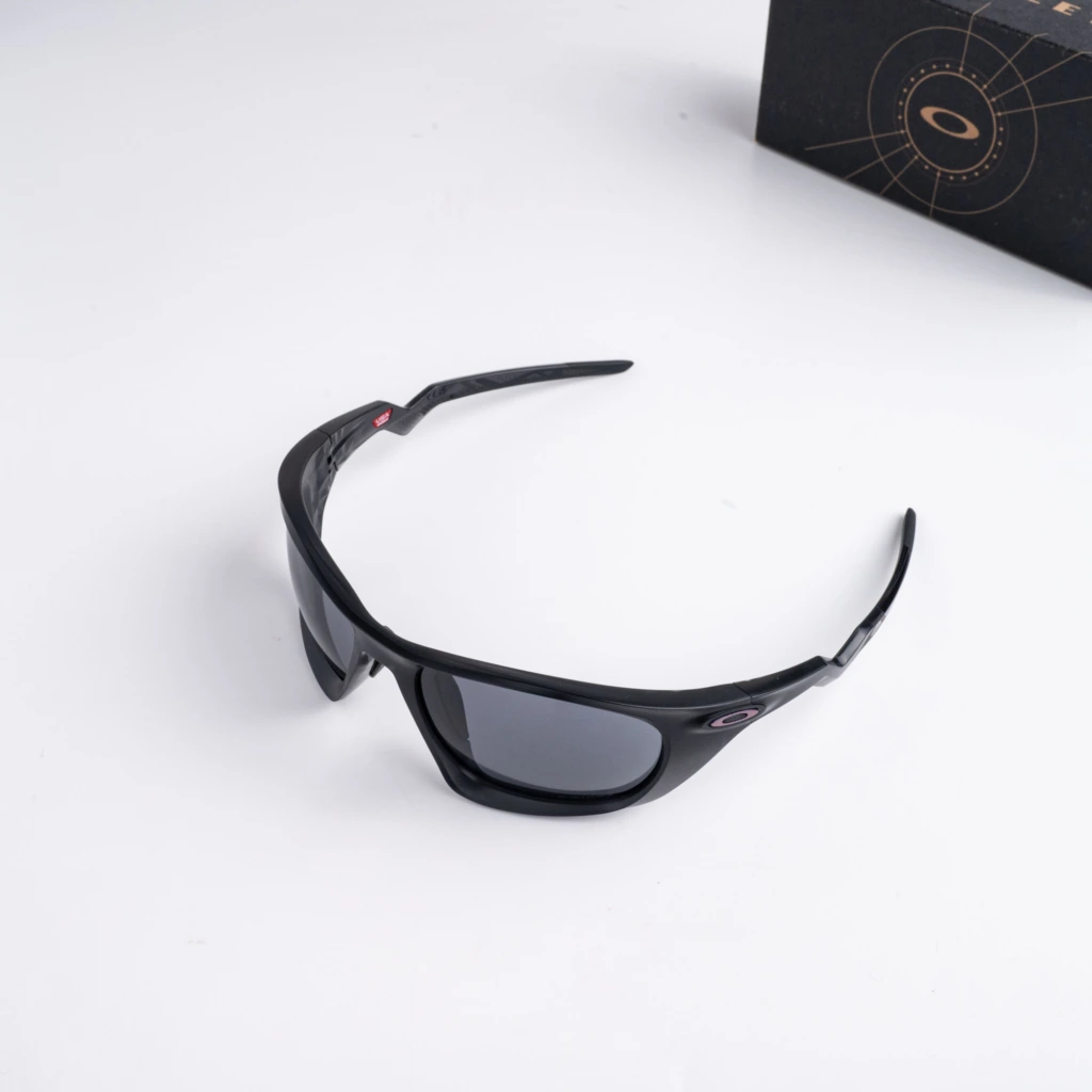 OAKLEY 0OO9431