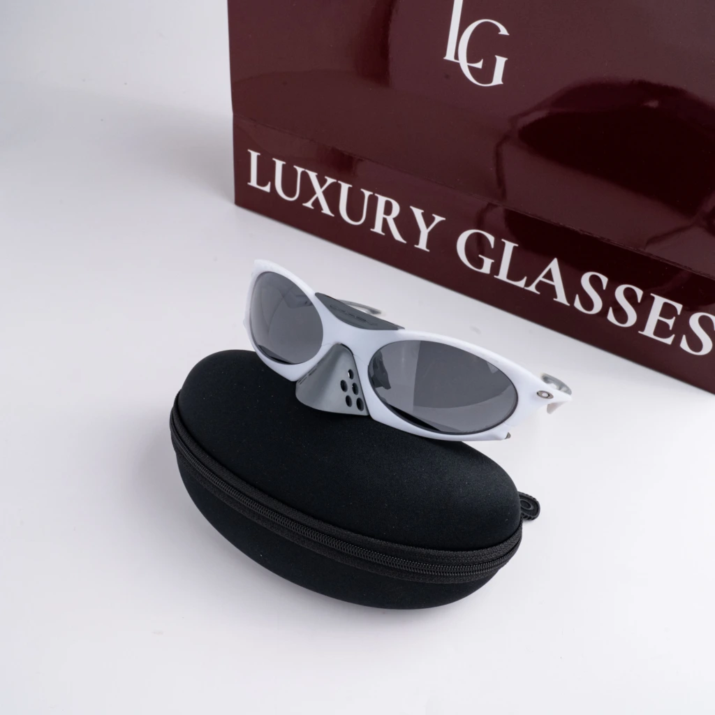 OAKLEY 0OO9437