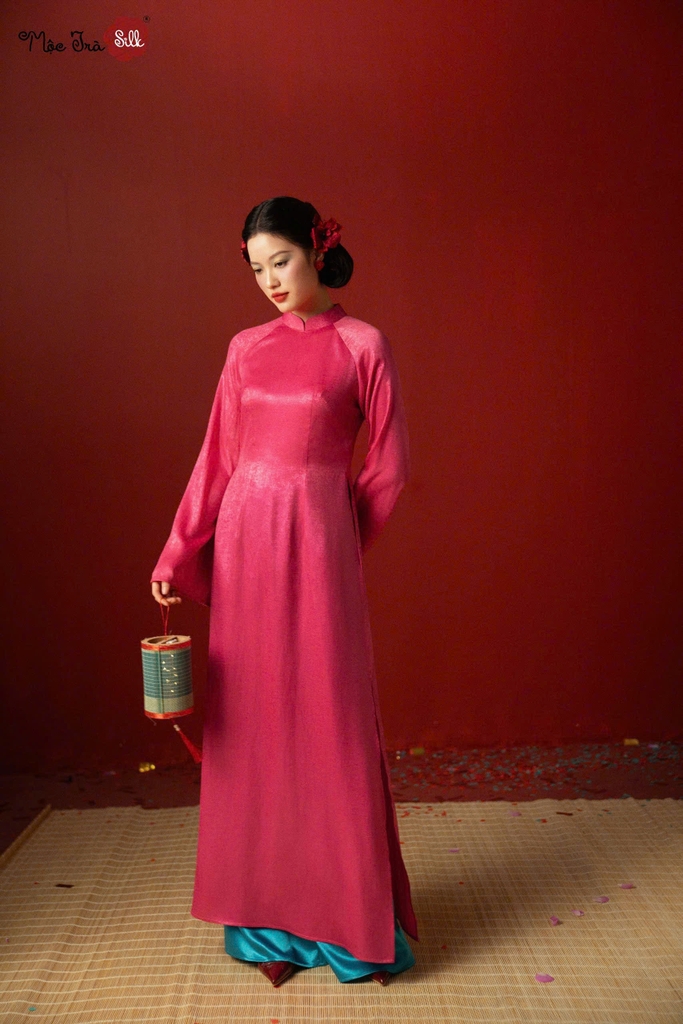 Áo dài Thục Khuê