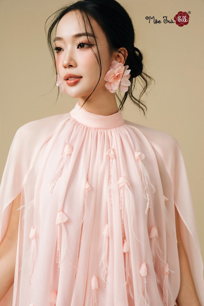 Áo Hồng Mị