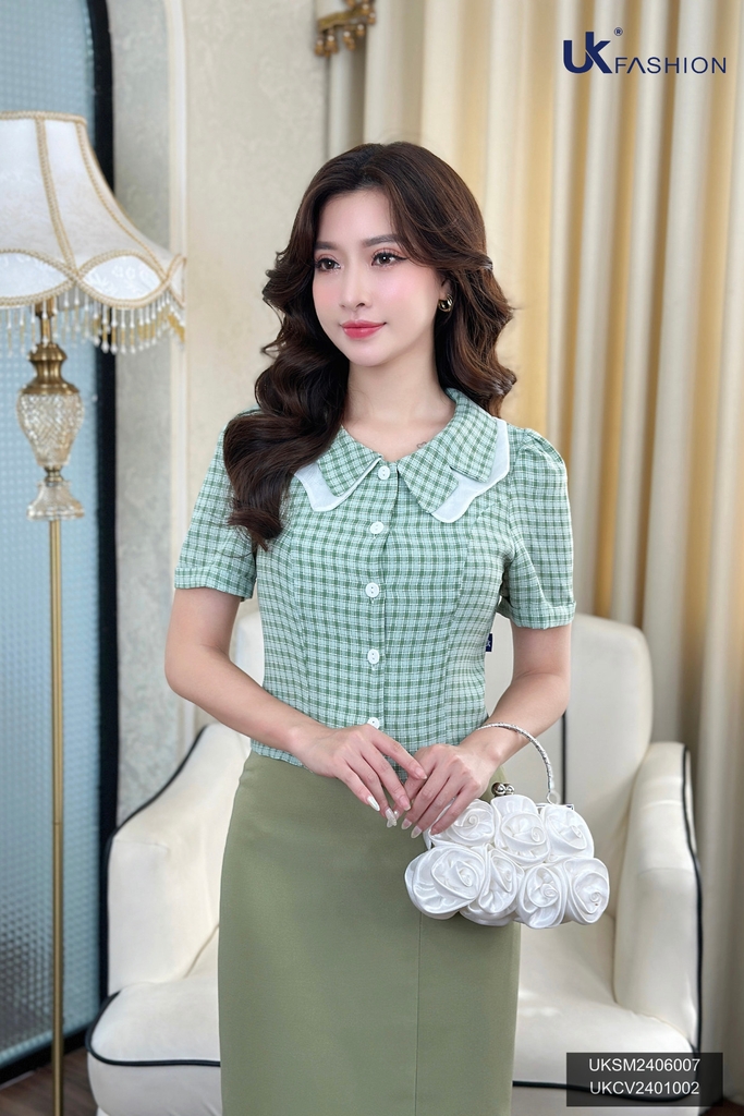 Áo Sơ Mi UK Fashion Công Sở Thiết Kế Cổ Kép, Họa Tiết Hoa Nhẹ Nhàng, Thanh Lịch, Nữ Tính UKSM2406007