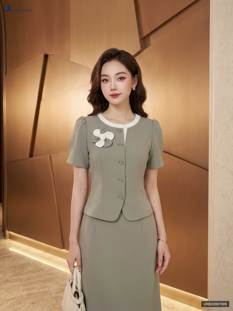 Set áo hoa ngực + chân váy bút chì UKBD2607005 ( Bao gồm cả áo + chân váy, không kèm các PK khác )