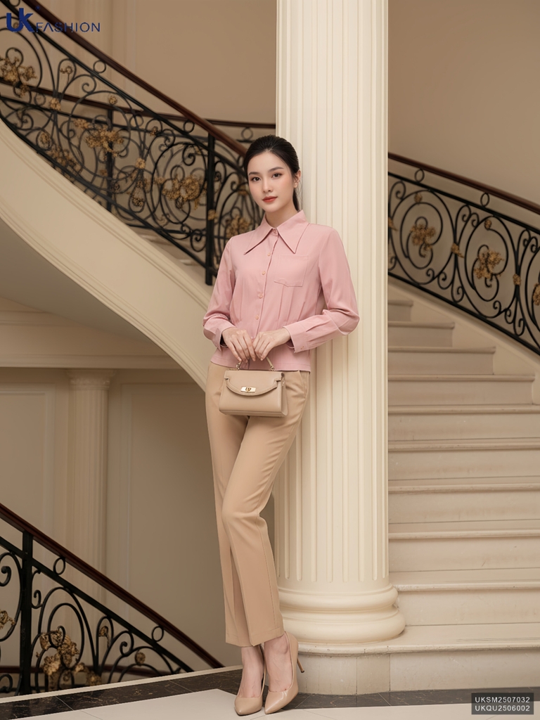 Sơ mi súp kép túi ngực công sở nữ mềm mịn, dễ mặc UKSM2507032