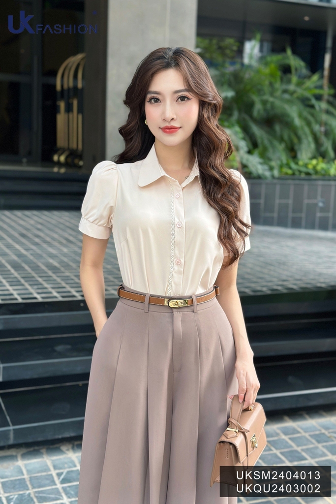 Sơ mi cổ sen kê ren nẹp xinh xắn, điệu đà, hợp dáng cơ bản UKSM2404013