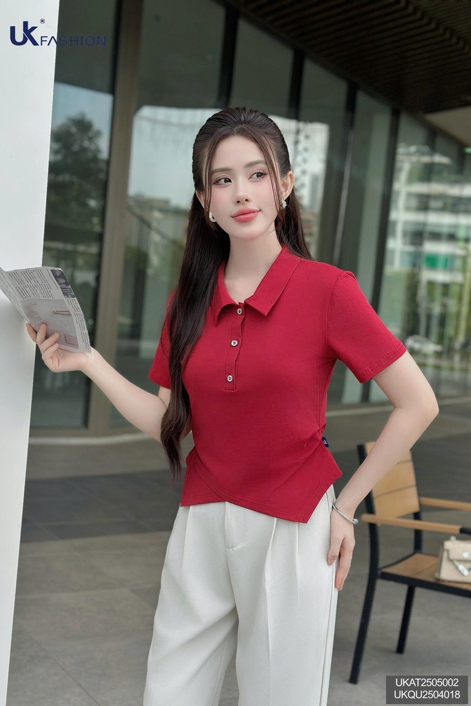 Áo thun xếp eo 3 vạt cúc xinh xắn, mới lạ UKAT2505002