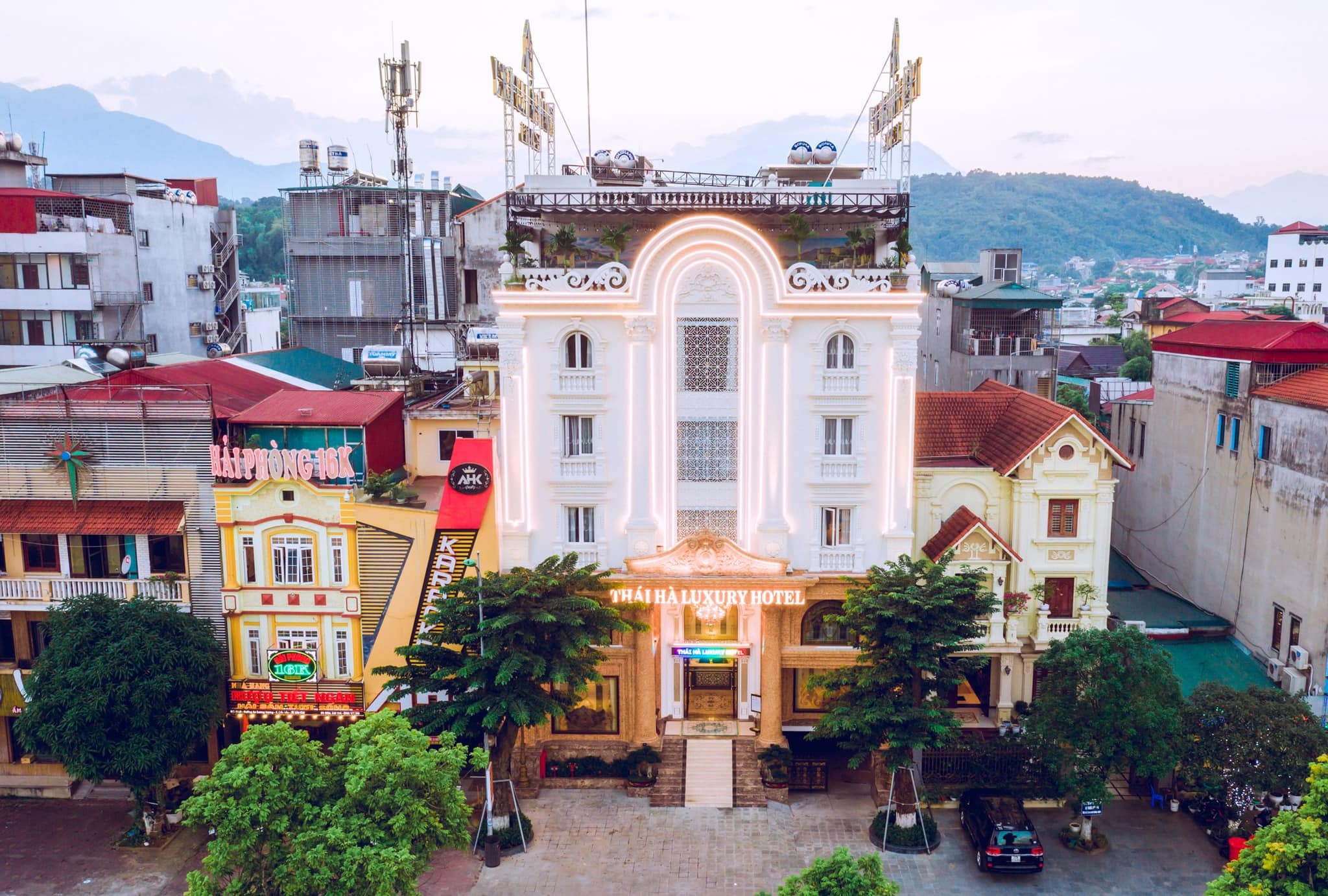 Nhà đẹp Lào Cai thi công trang trí nội thất khách sạn Thái Hà Luxury Hotel Lào Cai