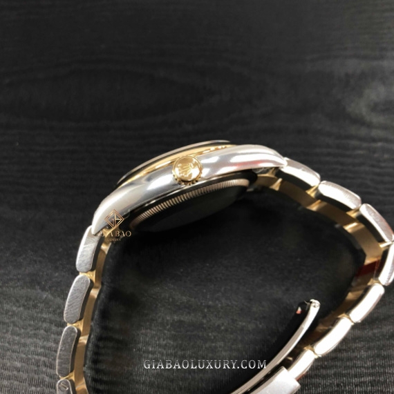 Đồng Hồ Rolex Datejust 36 126203 Mặt Số Xanh Oliu Cọc Số La Mã Dây Đeo Oyster