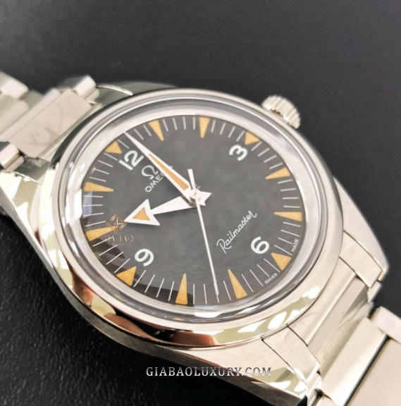 Đồng Hồ Omega Seamaster Railmaster 220.10.38.20.01.002