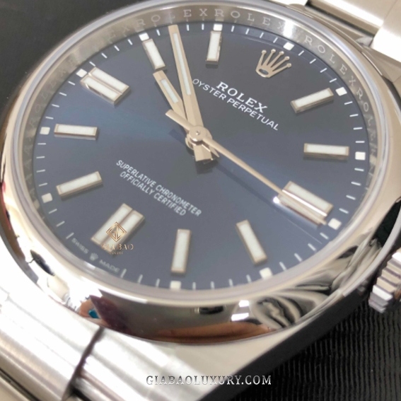 Đồng Hồ Rolex Oyster Perpetual 41 124300 Mặt Số Xanh Dương