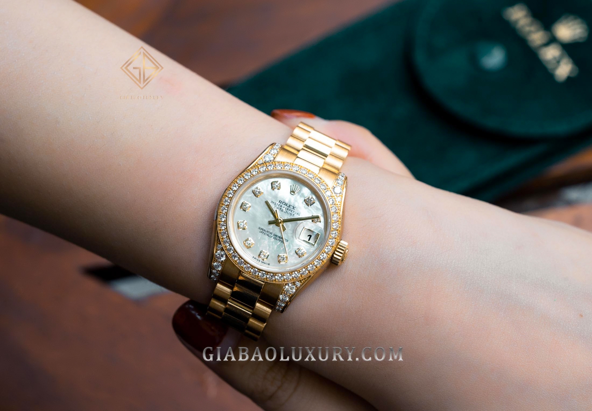 Đồng Hồ Rolex Lady-Datejust 179158 Mặt Số Vỏ Trai Trắng