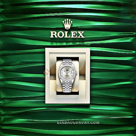 Đồng Hồ Rolex Datejust 36 126284RBR Mặt Số Bạc Cọc Số La Mã Nạm Kim Cương