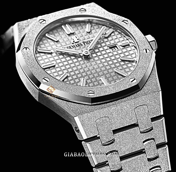 Đồng Hồ Audemars Piguet Royal Oak FROSTED GOLD 67653BC.GG.1263BC.01