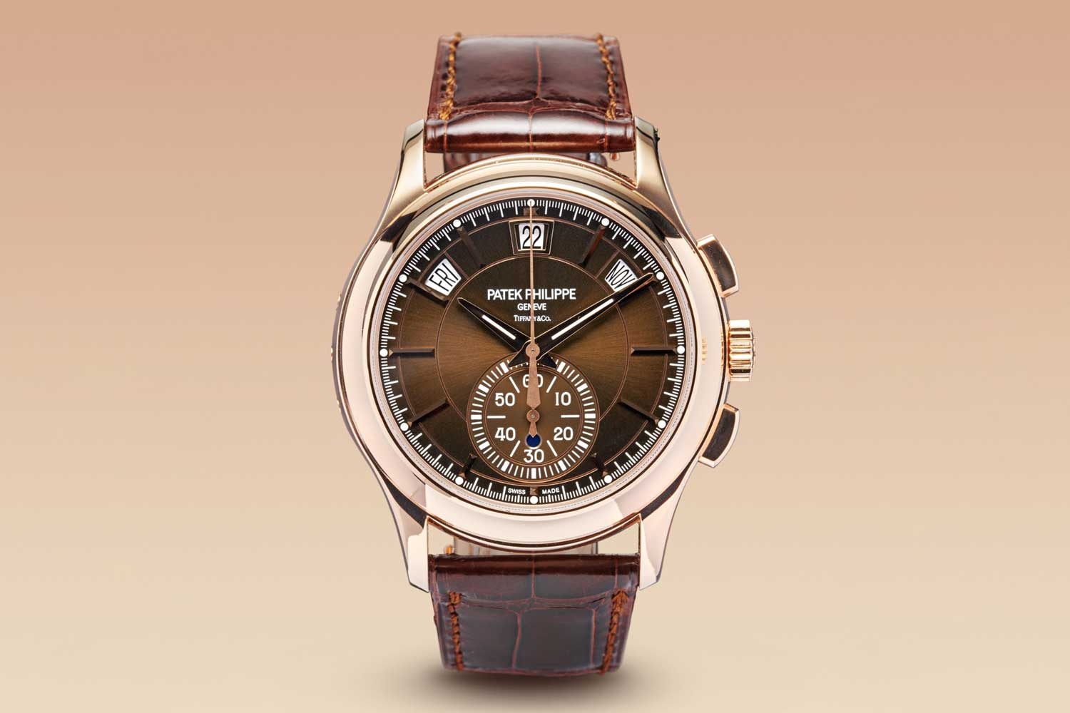 Lô 8: Patek Philippe Annual Calendar Chronograph với mặt số Tiffany, reference 5905R-001