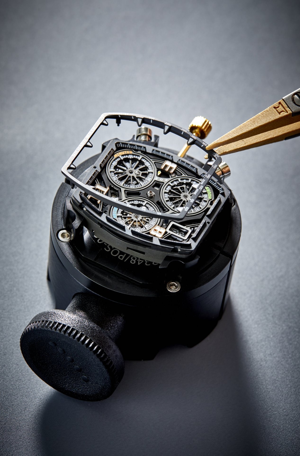 Richard Mille vừa tung ra đồng hồ RM 72-01 Flyback Chronograph