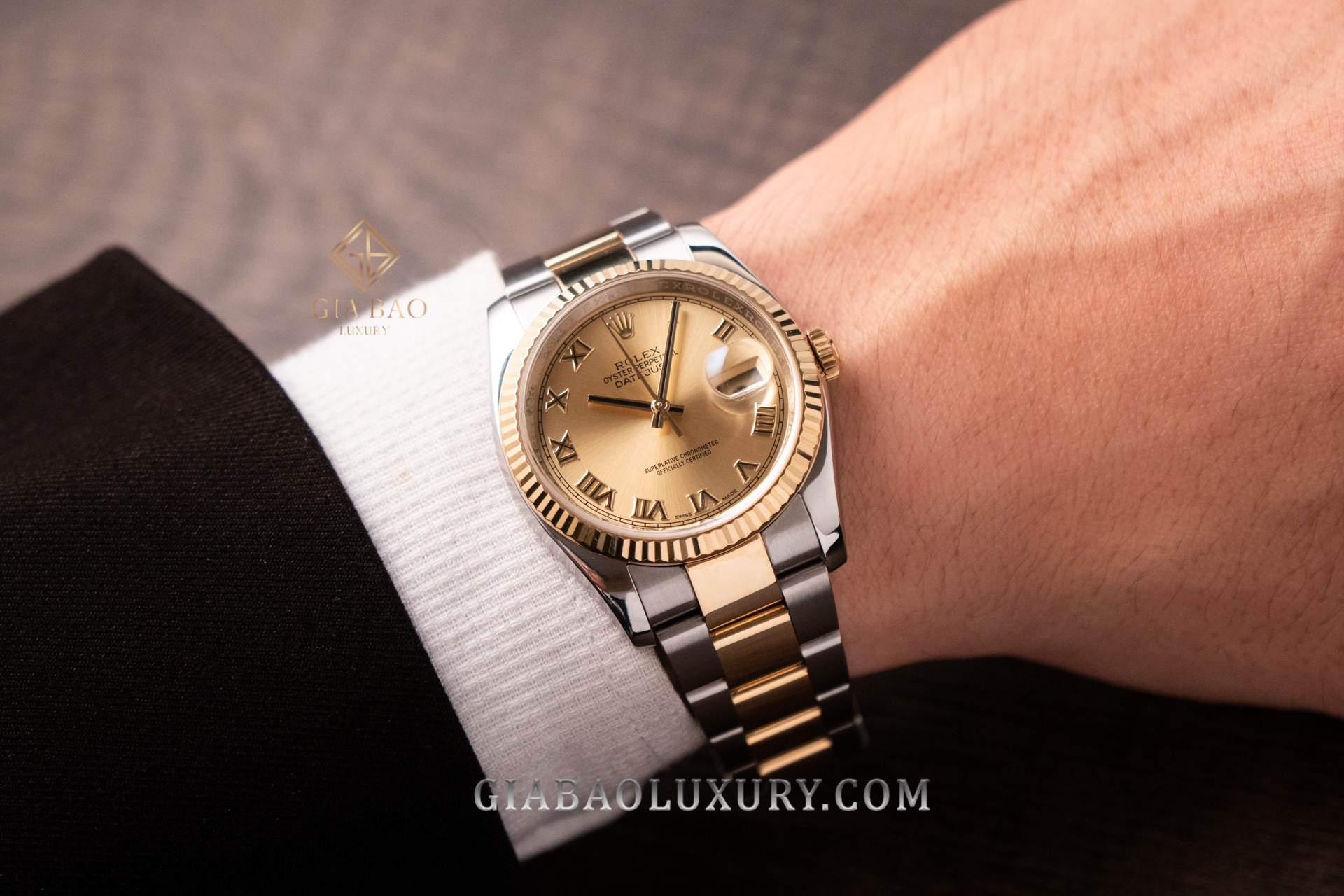 Đồng hồ Rolex Datejust 36 116233 Mặt số champagne cọc la mã 