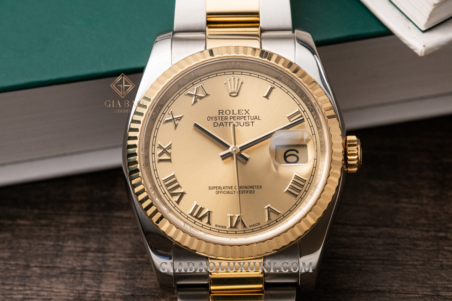 Đồng hồ Rolex Datejust 36 116233 Mặt số champagne cọc la mã 