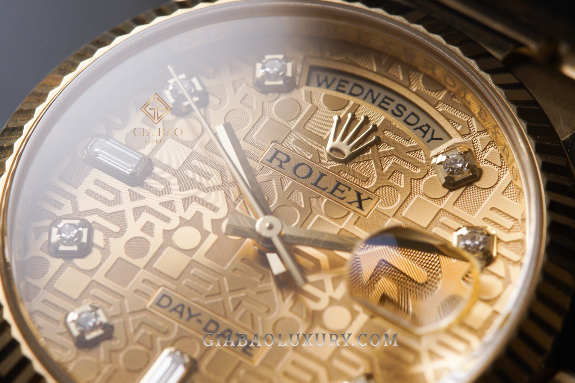 Đồng Hồ Rolex Day Date 36 118238 Mặt Số Vi Tính Vàng Champagne (Like New)