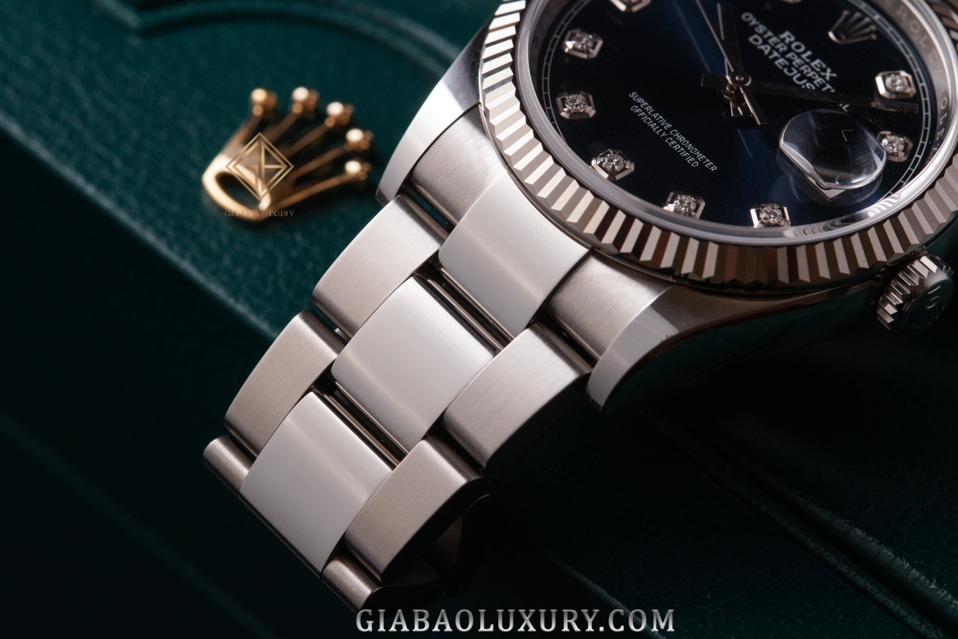 Đồng Hồ Rolex Datejust 36 126234 Mặt Số Xanh Nạm Kim Cương Dây Đeo Oyster